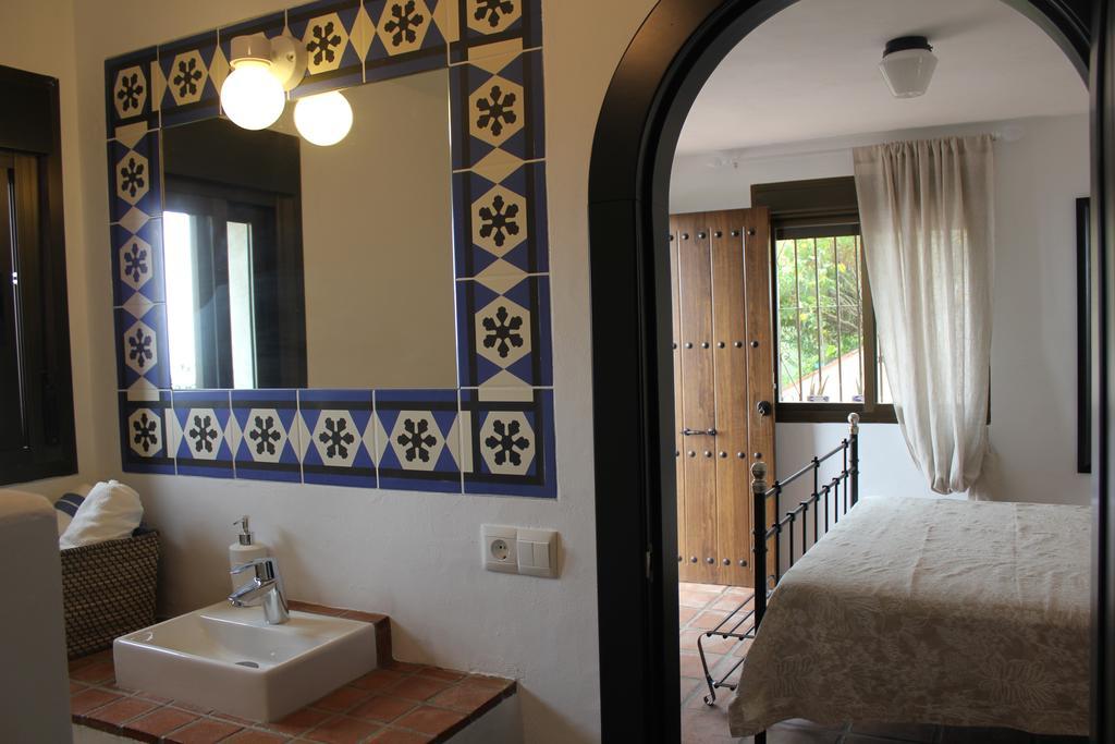 Bed and Breakfast El Nispero Dulce Alcaucín Zewnętrze zdjęcie