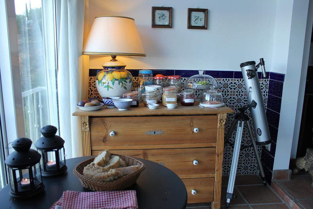 Bed and Breakfast El Nispero Dulce Alcaucín Zewnętrze zdjęcie